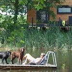 Tiny House In Absoluter Alleinlage Direkt Am Naturteich Grosse Terrasse Grill Und Kaminofen Juni - September Mindestmietzeit 1 Woche Sa- Sa Prázdninový dům Großharthau