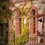 Tiny House In Absoluter Alleinlage Direkt Am Naturteich Grosse Terrasse Grill Und Kaminofen Juni - September Mindestmietzeit 1 Woche Sa- Sa Prázdninový dům *